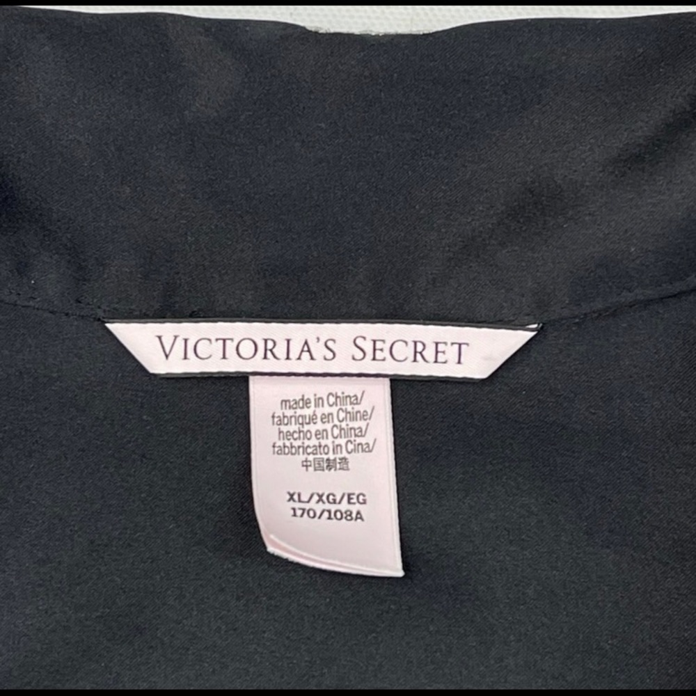 Victoria’s Secret Top Button Silky Pajama Comfy - Picture 8 of 9